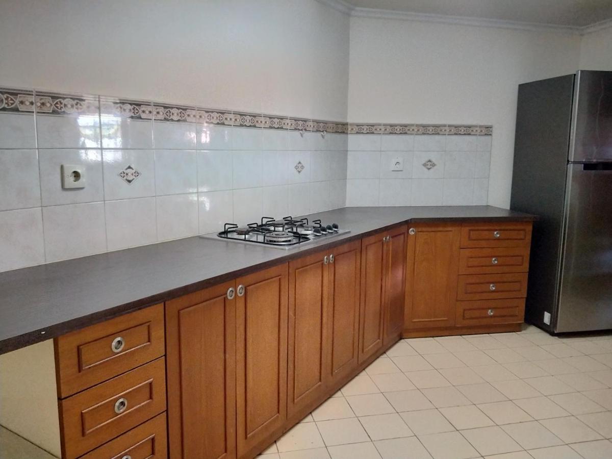 Apartemen Puncak Marina 수라바야 외부 사진